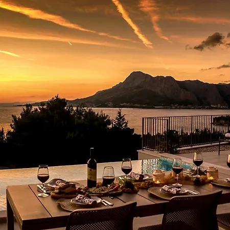Sunset Vila *