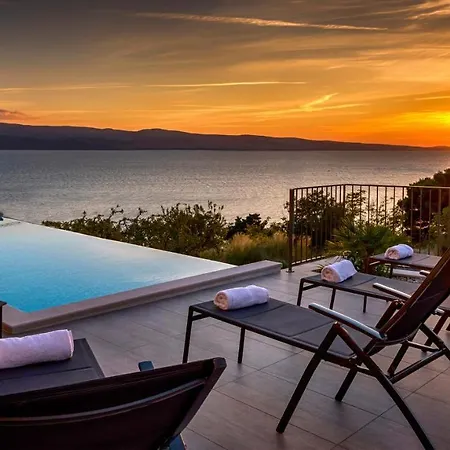 Sunset Vila